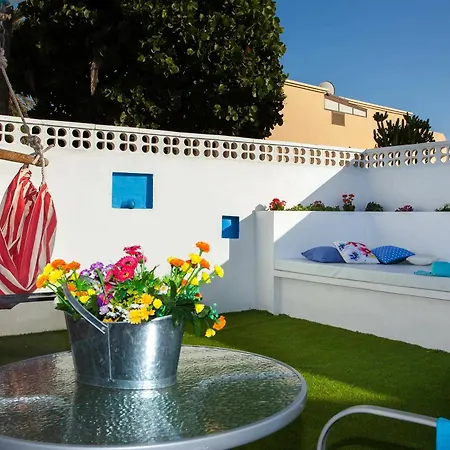 Centrica Apartment *