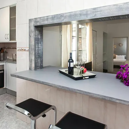 Centrica Apartment *